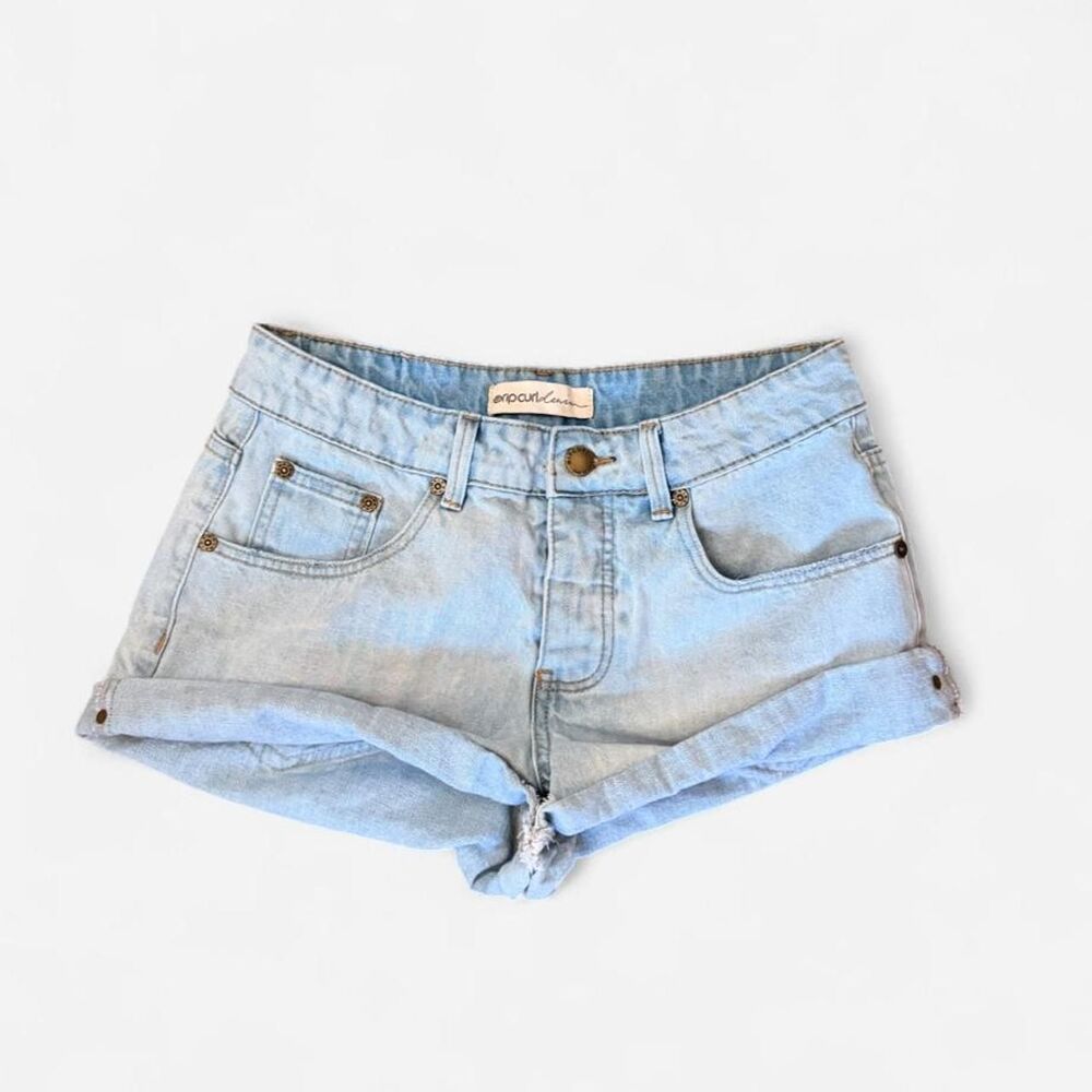 Rip Curl Denim Light Wash Cuffed Denim Shorts, Size 27